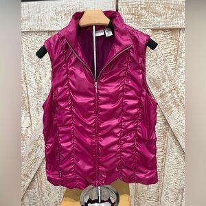 Chico’s Zenergy Magenta Vest size 1 (small)